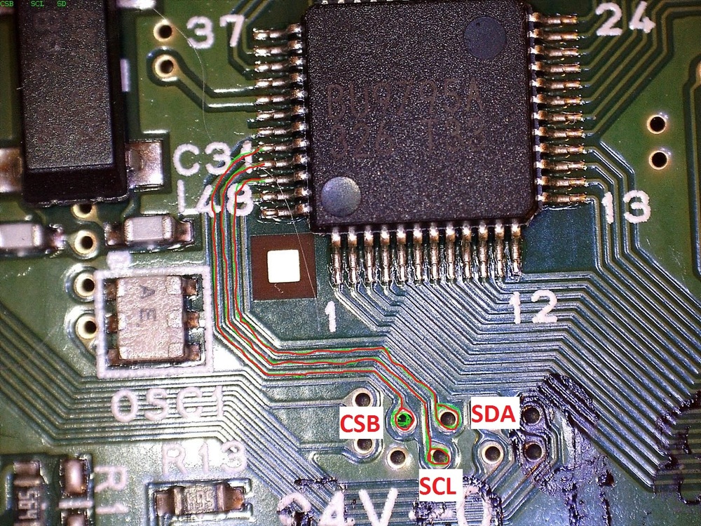 Traced SPI lines with marked vias  